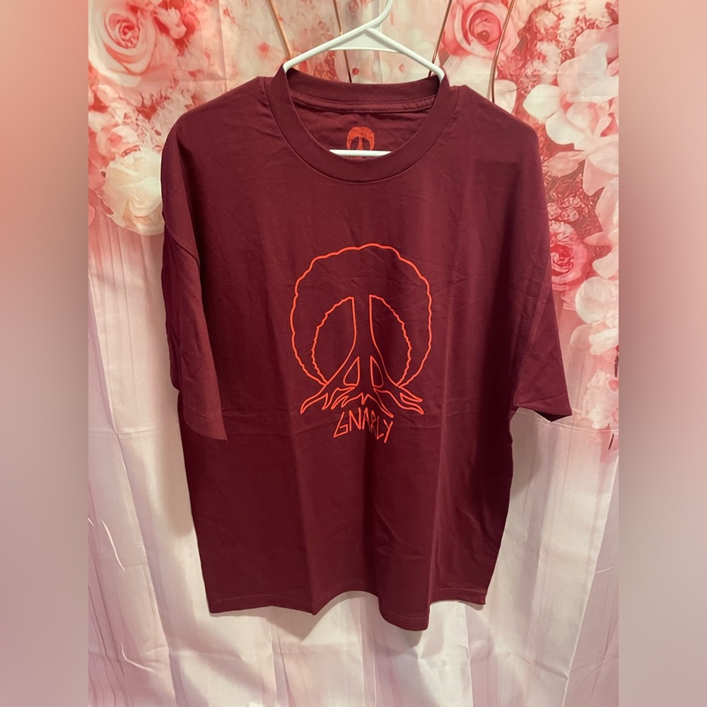 Gnarly graphic tshirt